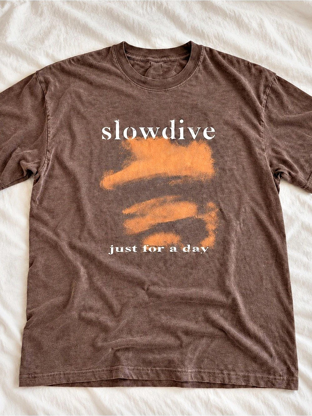 Slowdive Just for a Day Indie Rock Album Art Graphic Tee – Dark Chocolate (Gilda